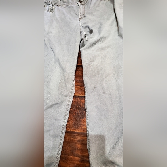 Women's Clothing Lot Plus Size 3X 18/26/28 Name BRAND TRENDY Items- JEANS, TOPS - Picture 2 of 12